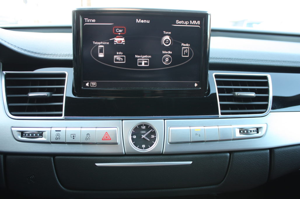 AUDI A8