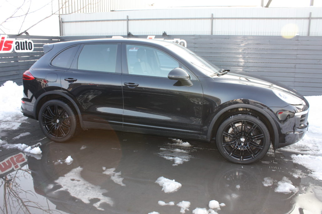 PORSCHE CAYENNE