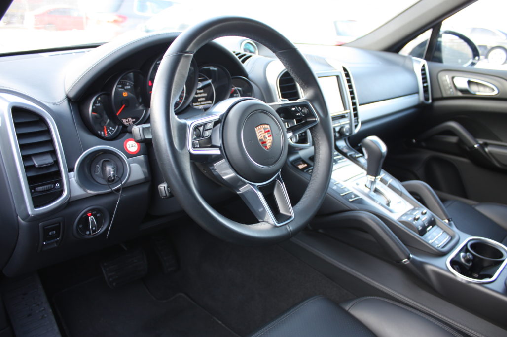 PORSCHE CAYENNE