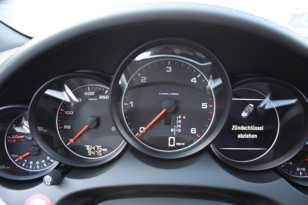PORSCHE CAYENNE