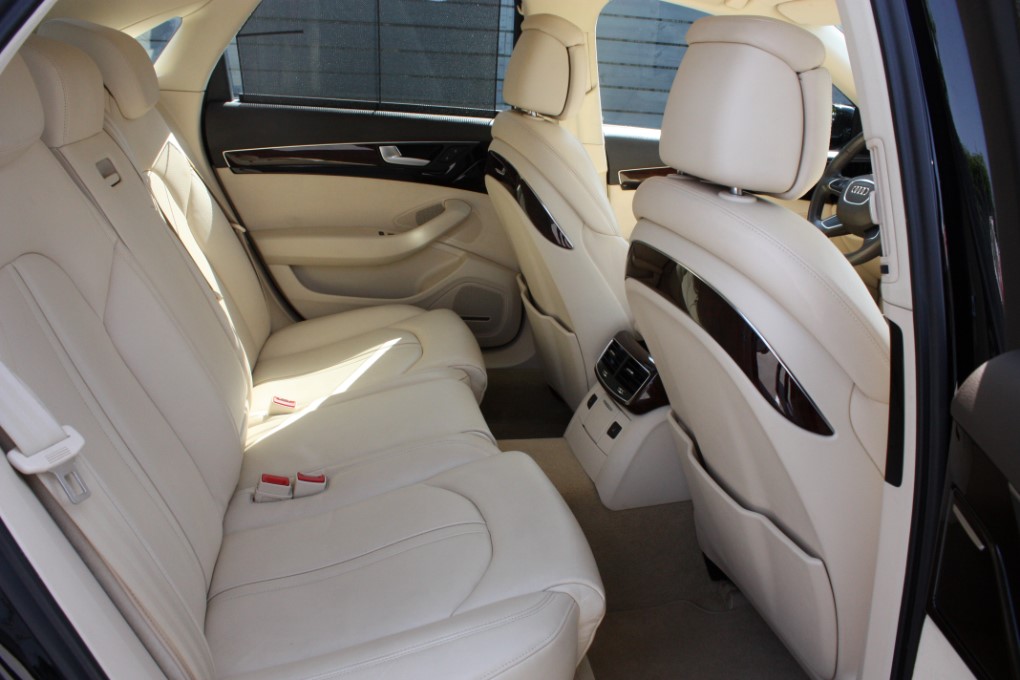 AUDI A8