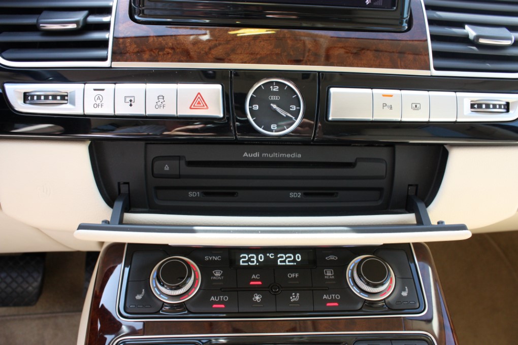 AUDI A8