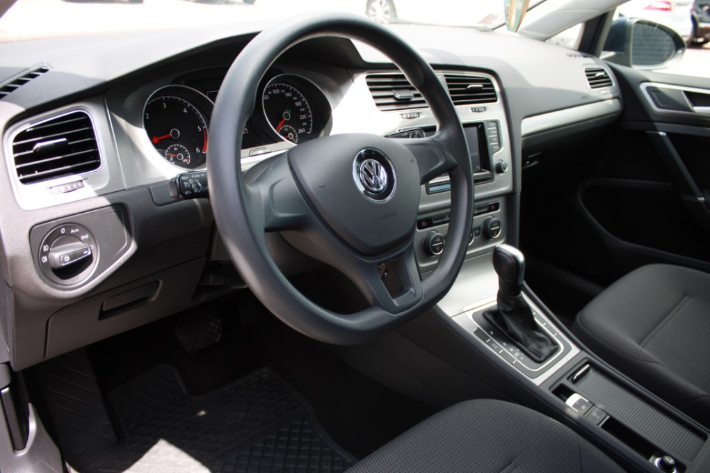VW GOLF
