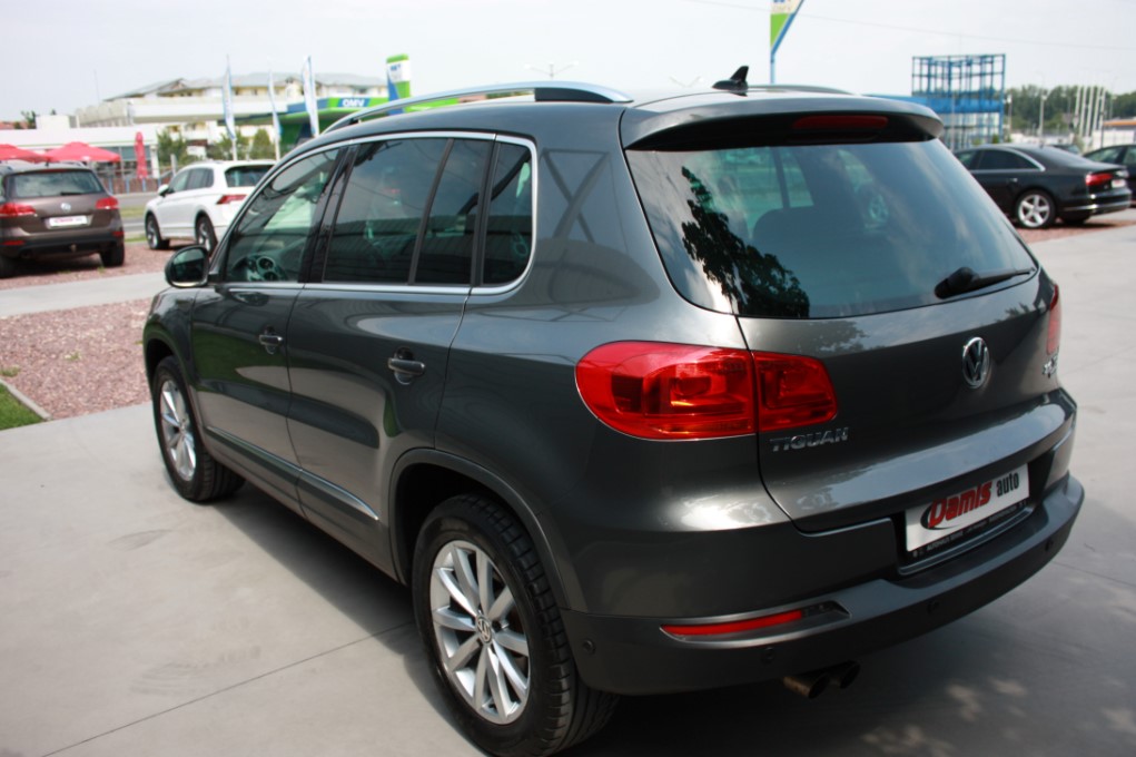 VW TIGUAN